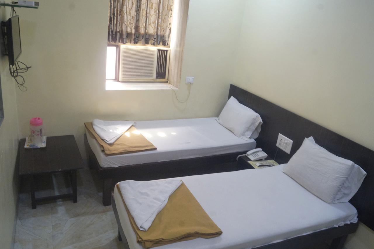 Hotel Zam Zam Palace Mumbai Exterior photo
