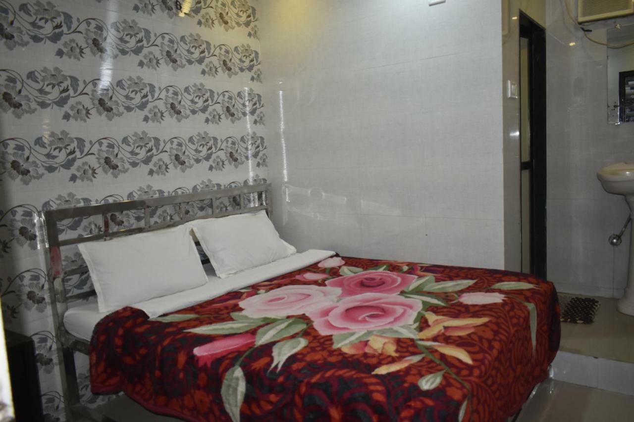 Hotel Zam Zam Palace Mumbai Exterior photo